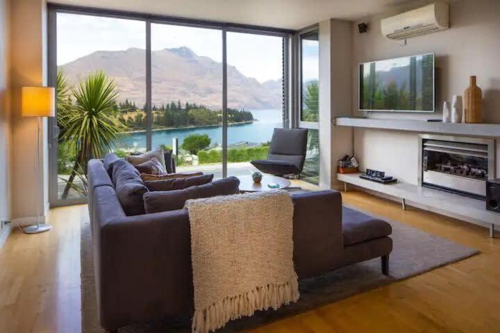 Stunning Lakeview 1 Bedroom Apartment Queenstown Eksteriør bilde