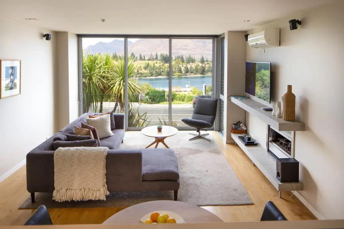 Stunning Lakeview 1 Bedroom Apartment Queenstown Eksteriør bilde