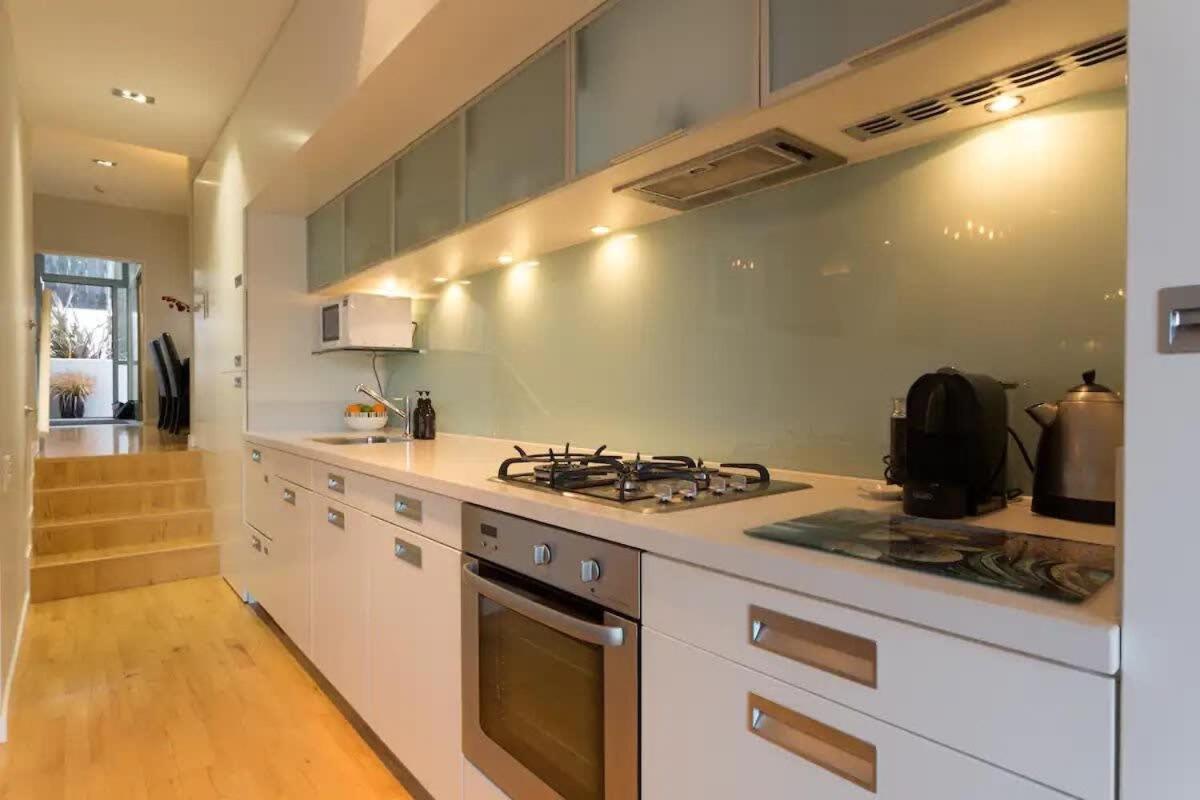 Stunning Lakeview 1 Bedroom Apartment Queenstown Eksteriør bilde